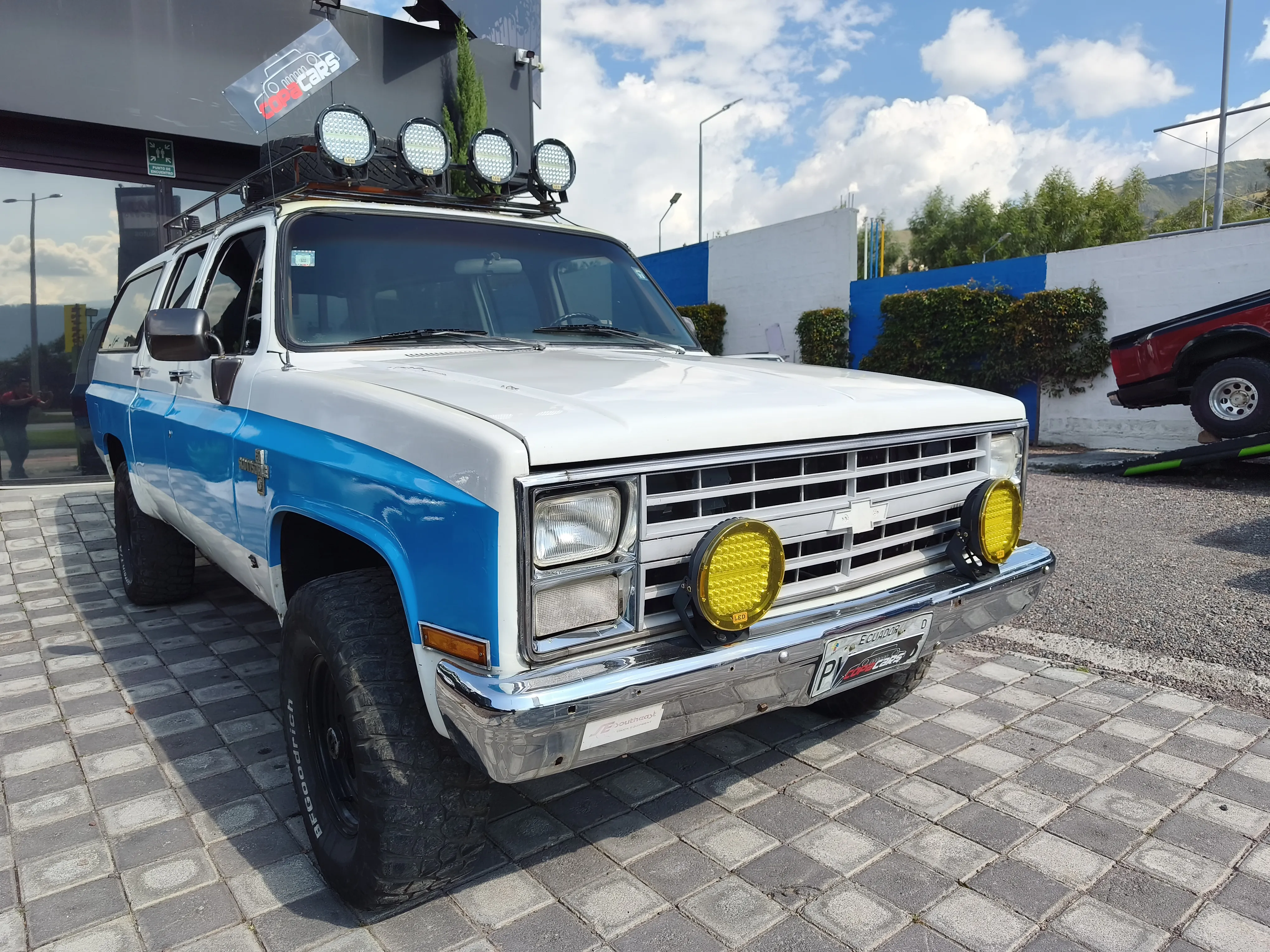 Chevrolet Suburban 1988